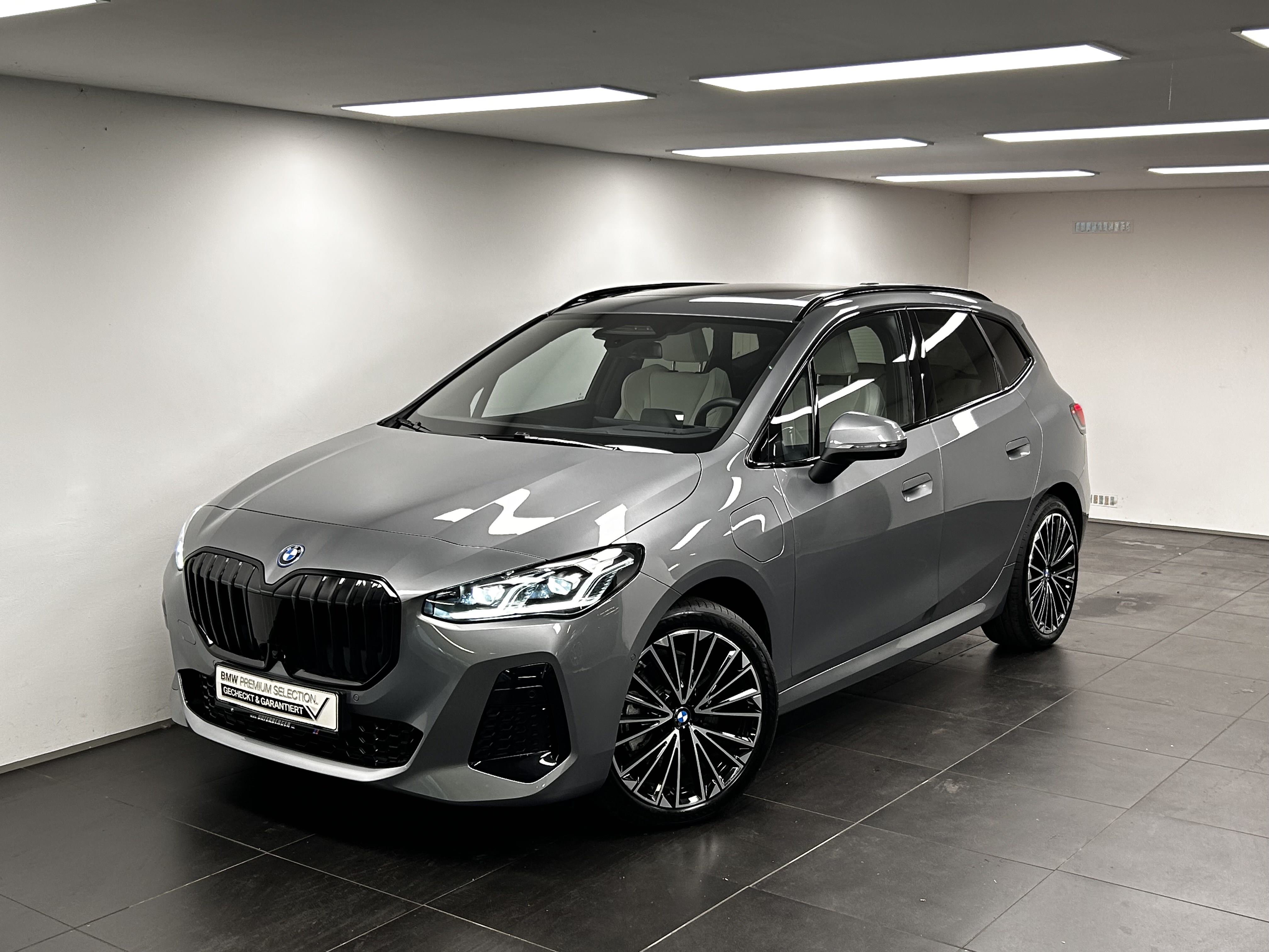BMW 230e xDrive