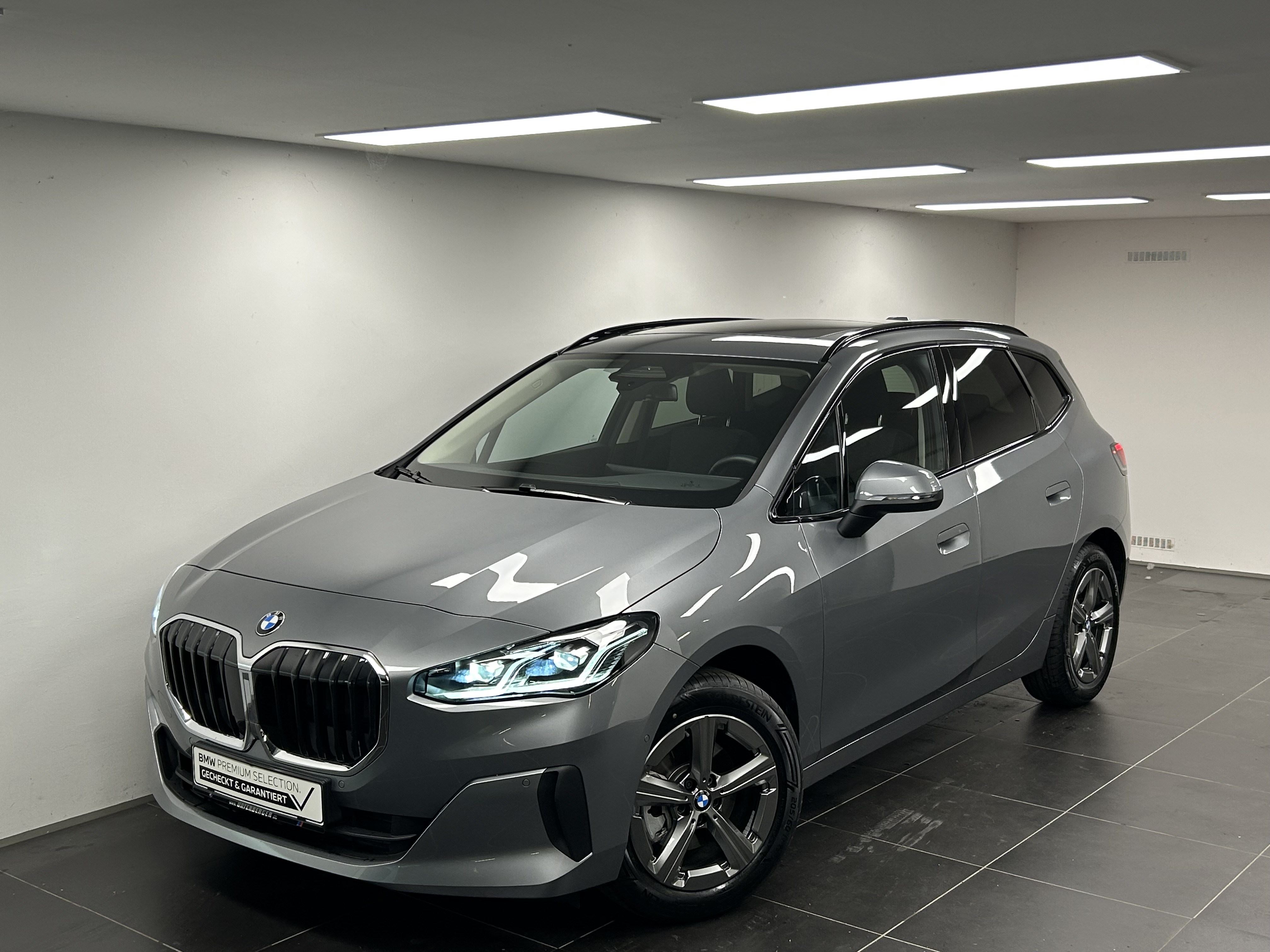 BMW 220i