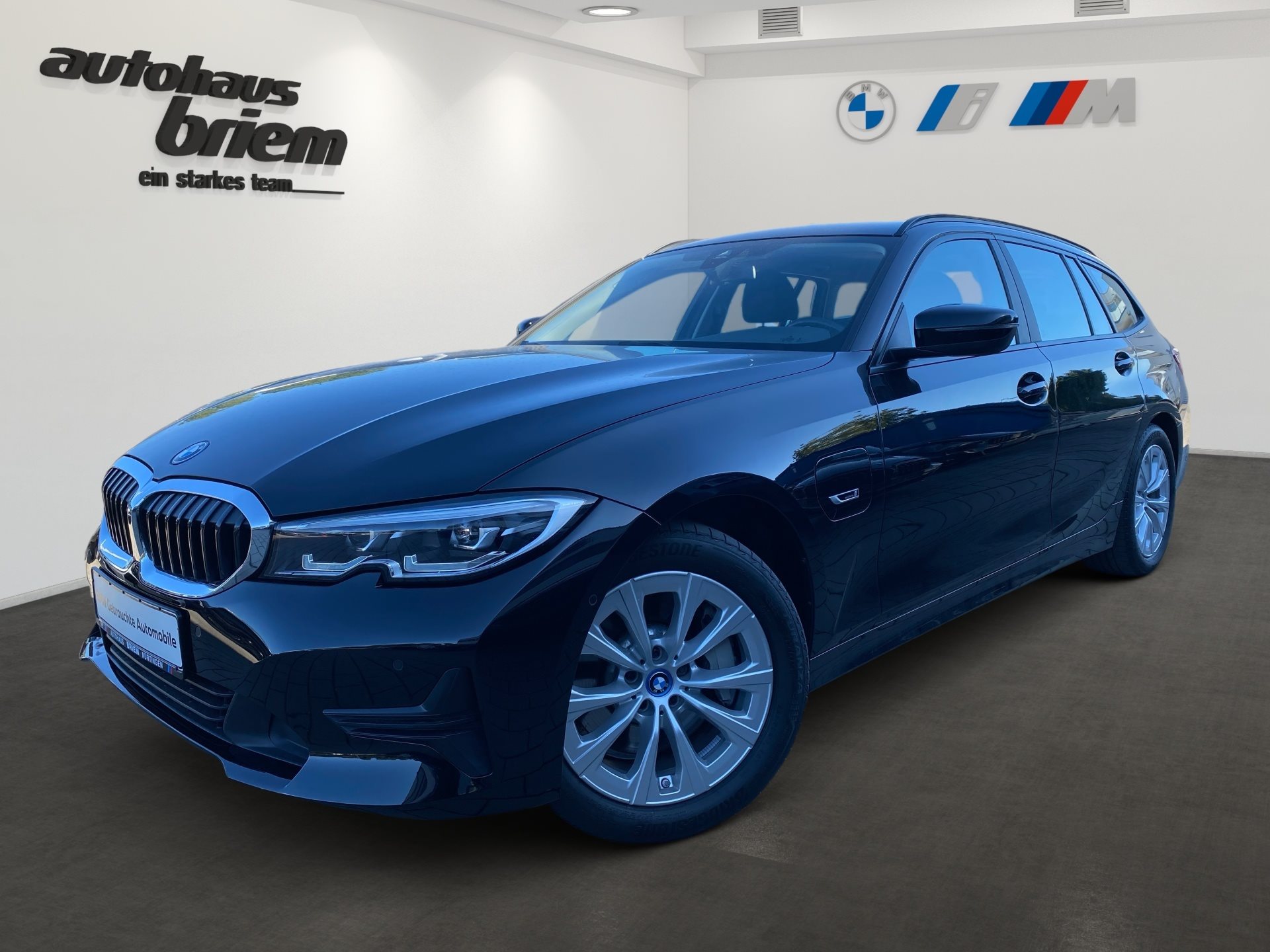 BMW 330e