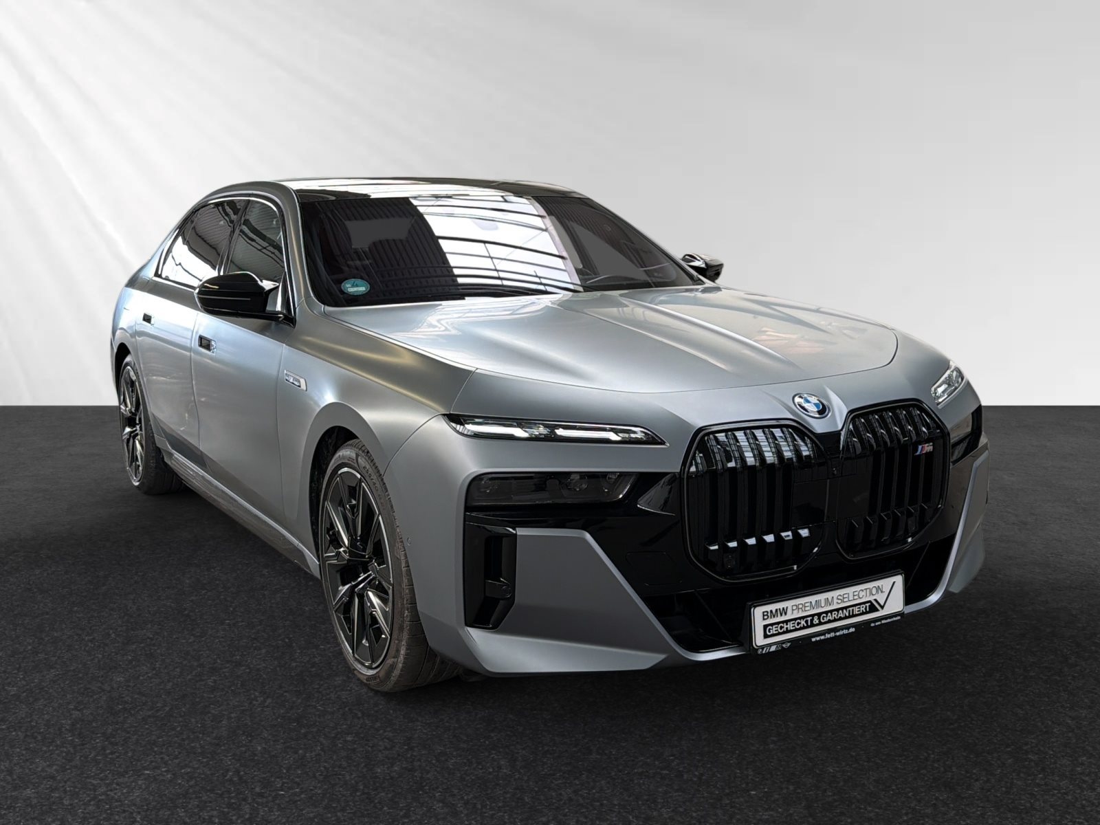 BMW M760e xDrive