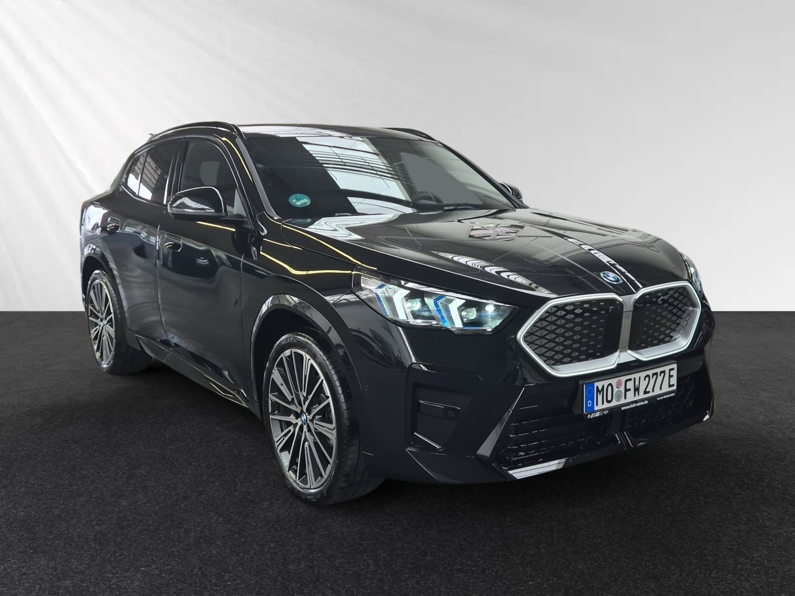 BMW iX2 eDrive20
