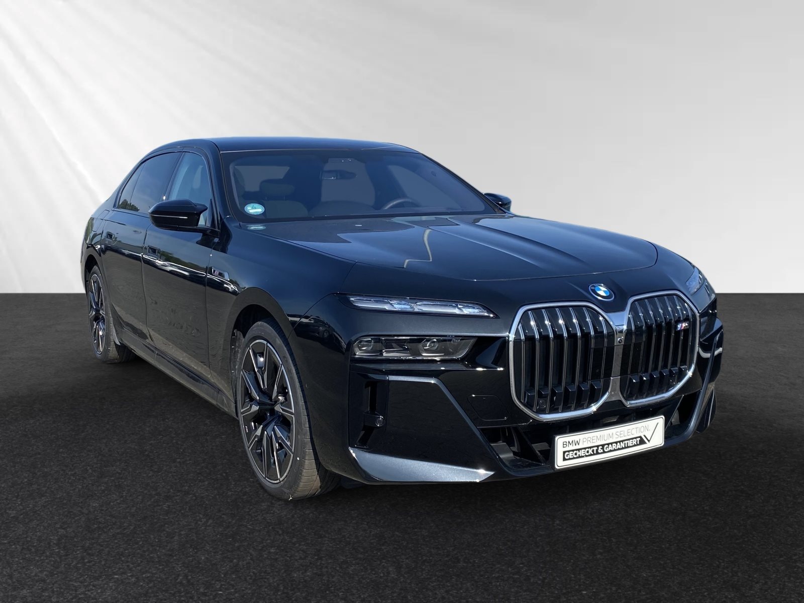 BMW M760e xDrive