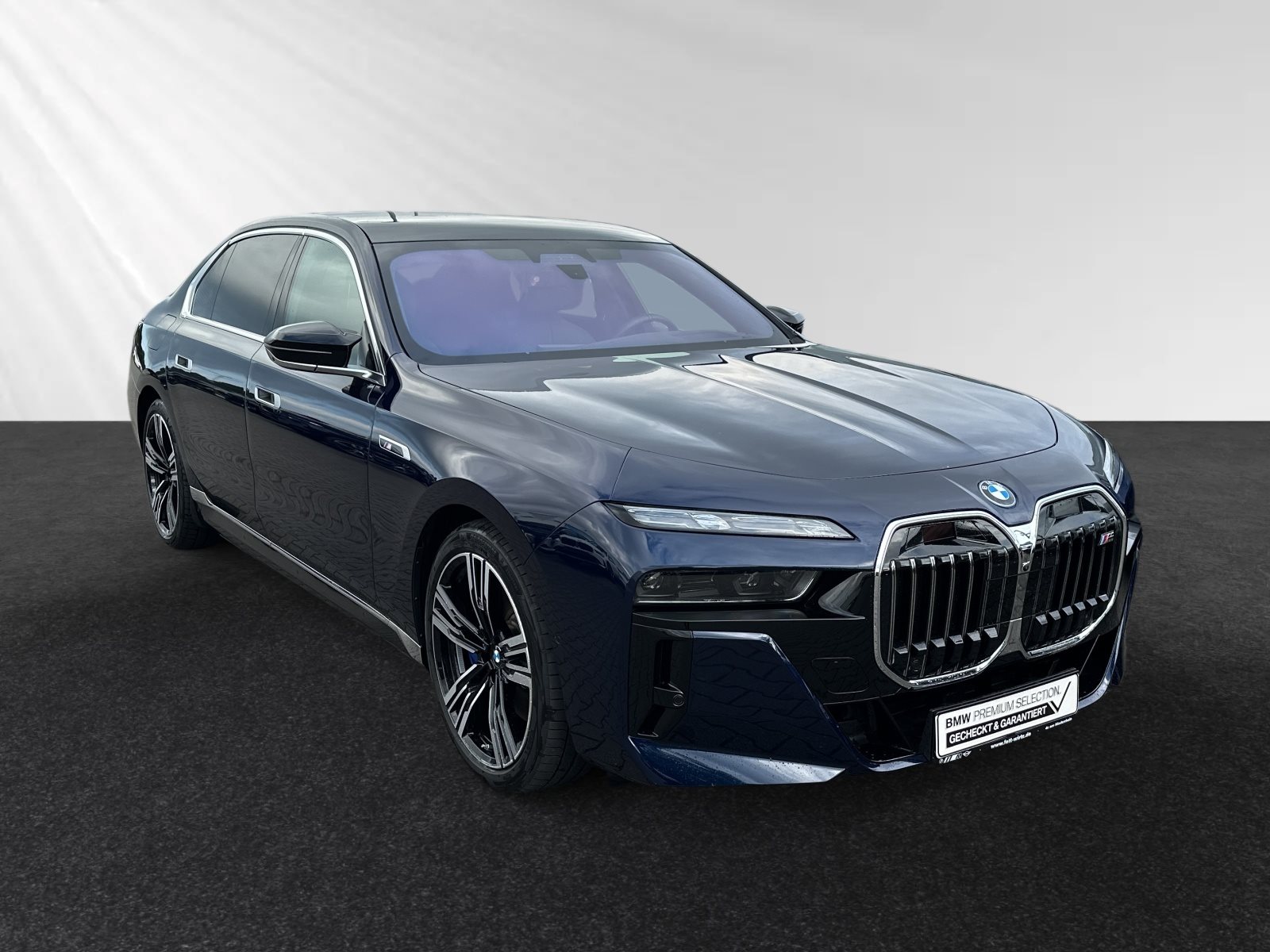 BMW M760e xDrive