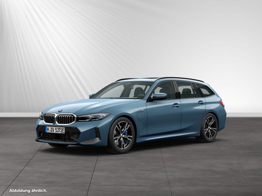 BMW 330e